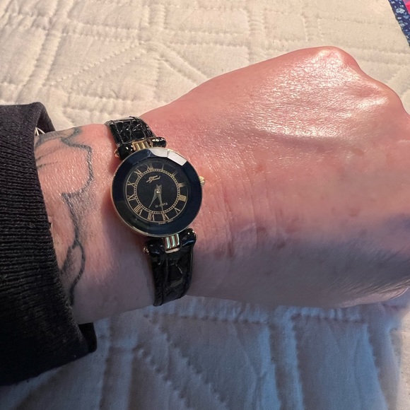 Jacques Prevard gold tone with black leather band - Picture 9 of 9